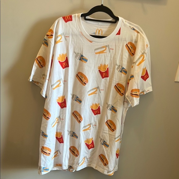McDonald’s Graphic Tee Shirt NWT Size 3XL Mens Meal Fries Burger - Picture 1 of 8